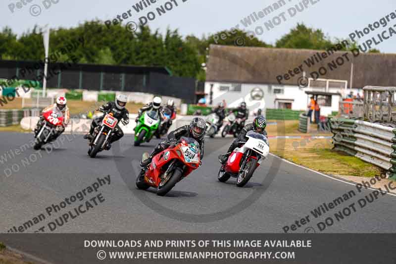 Vintage motorcycle club;eventdigitalimages;mallory park;mallory park trackday photographs;no limits trackdays;peter wileman photography;trackday digital images;trackday photos;vmcc festival 1000 bikes photographs